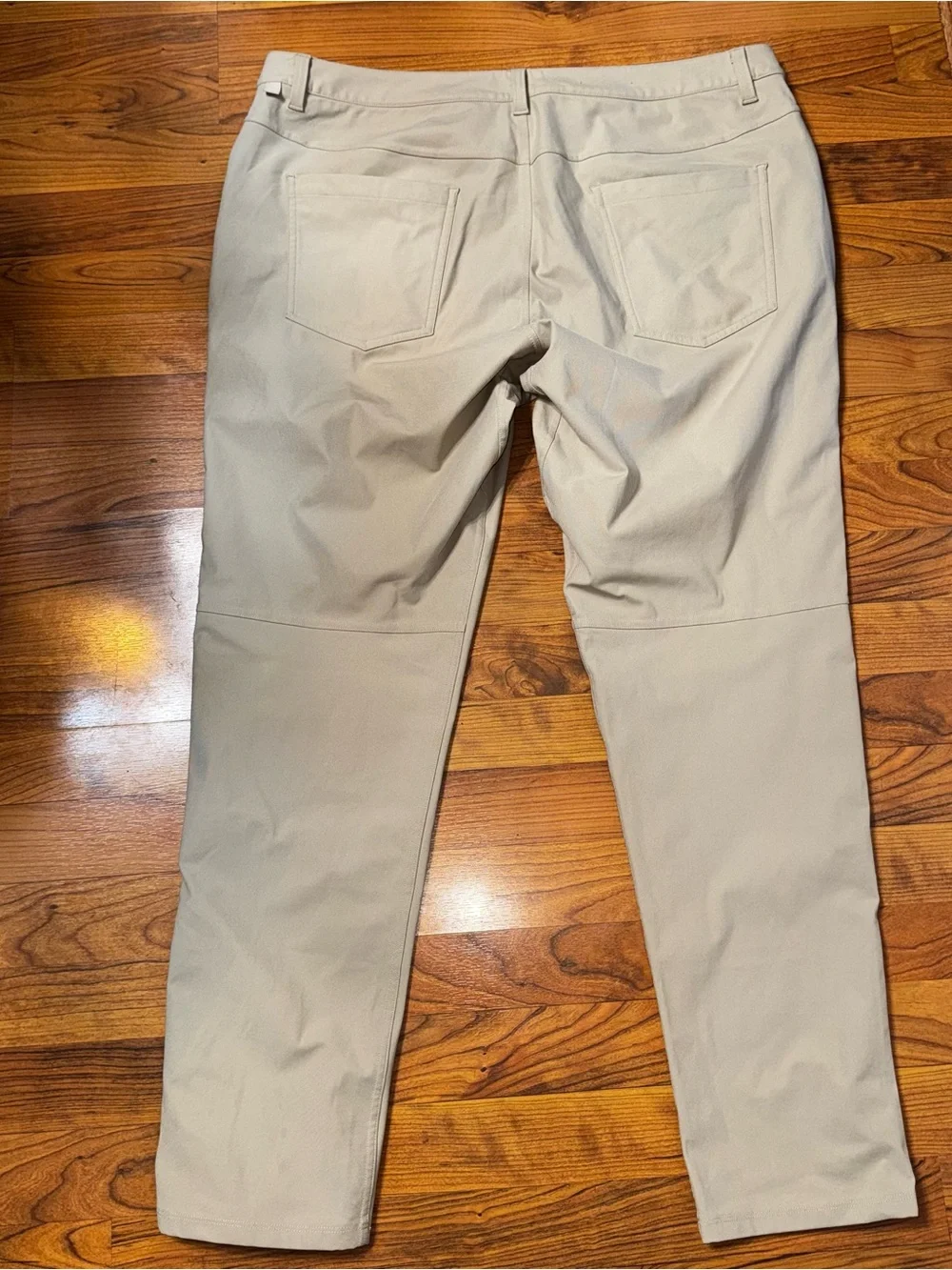 Lululemon ABC Slim-Fit 5 Pocket Pant size 38